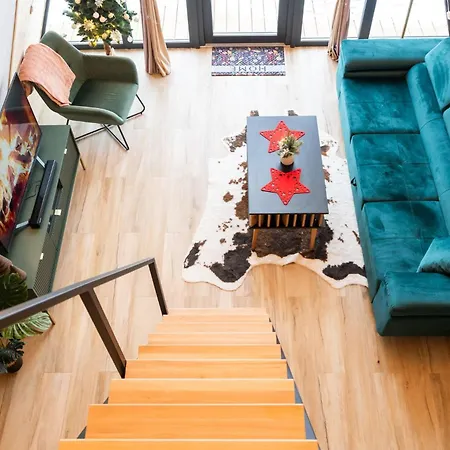 The Sun House * Mecina